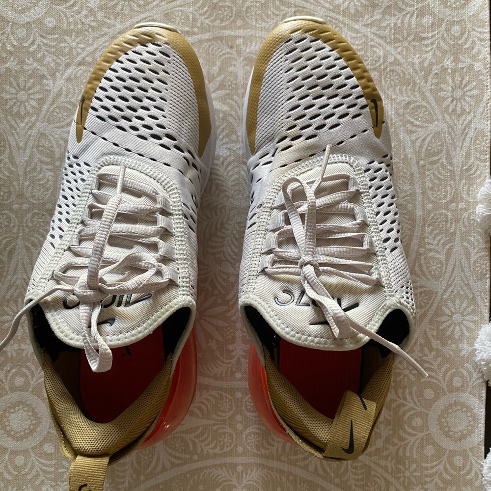 Nike Air Max 270